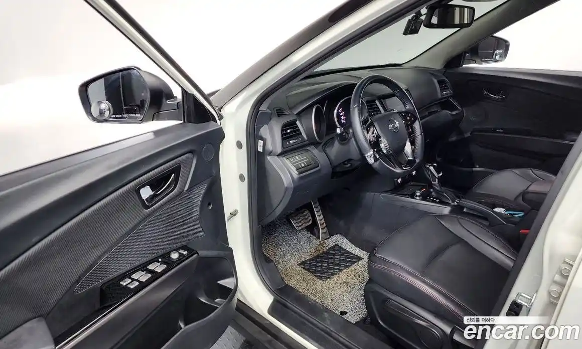 SsangYong TIBOLI 2019 1.6 Автомат в Москве № 33484, фото 13