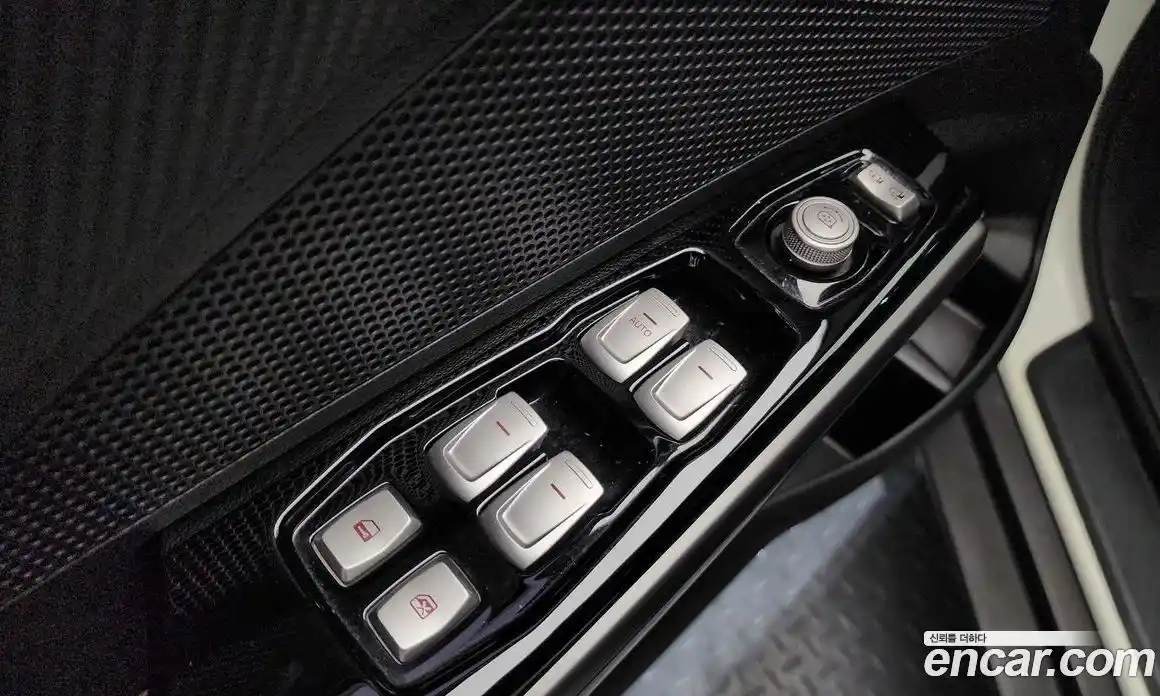 SsangYong TIBOLI 2019 1.6 Автомат в Москве № 33484, фото 10