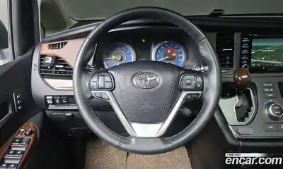 Toyota Sienna 2018 3.5 Автомат в Москве № 334877, миниатюра 6