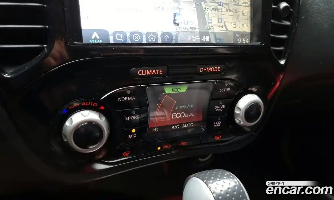 Nissan Juke 2017 1.6 Автомат в Москве № 342612, фото 16