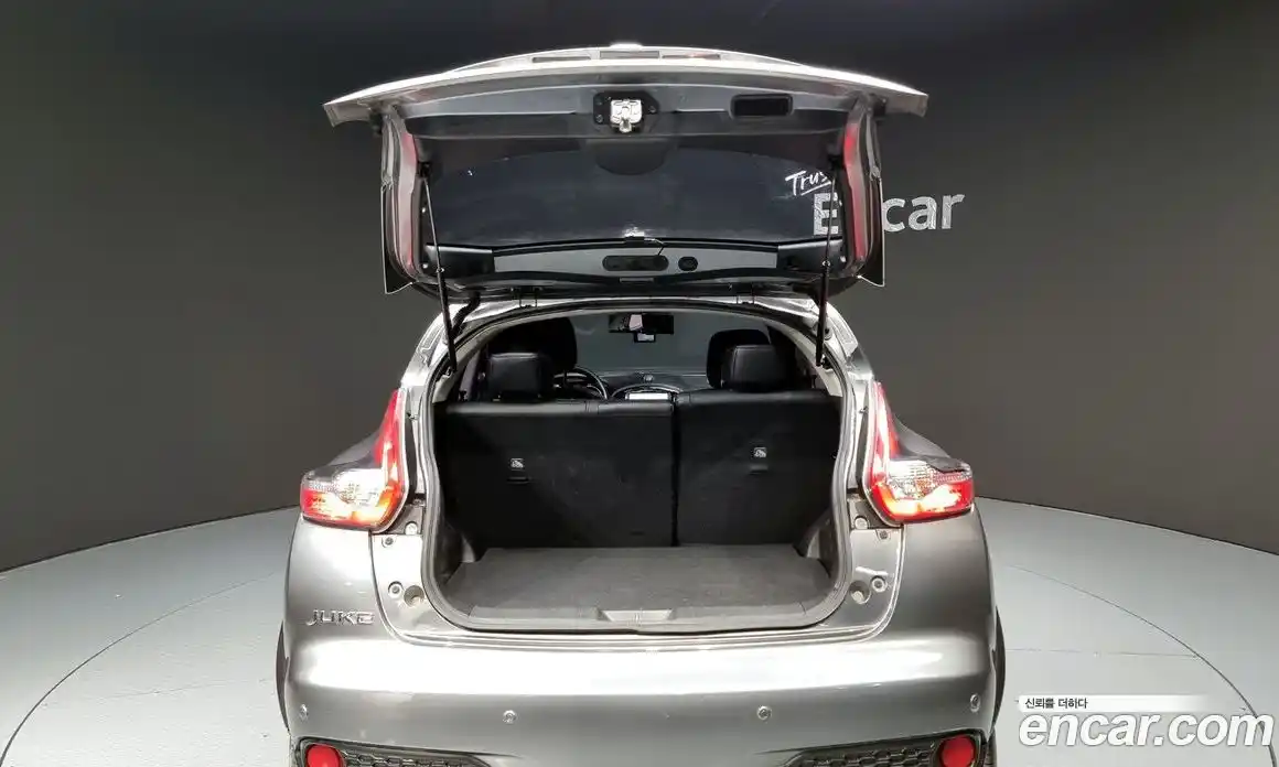 Nissan Juke 2017 1.6 Автомат в Москве № 342612, фото 4