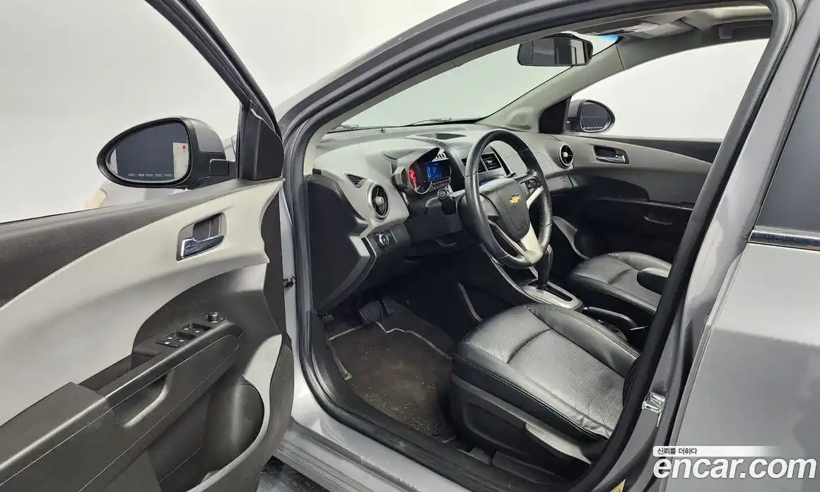 Chevrolet Aveo 2012 1.6 Автомат в Москве № 36699, фото 16