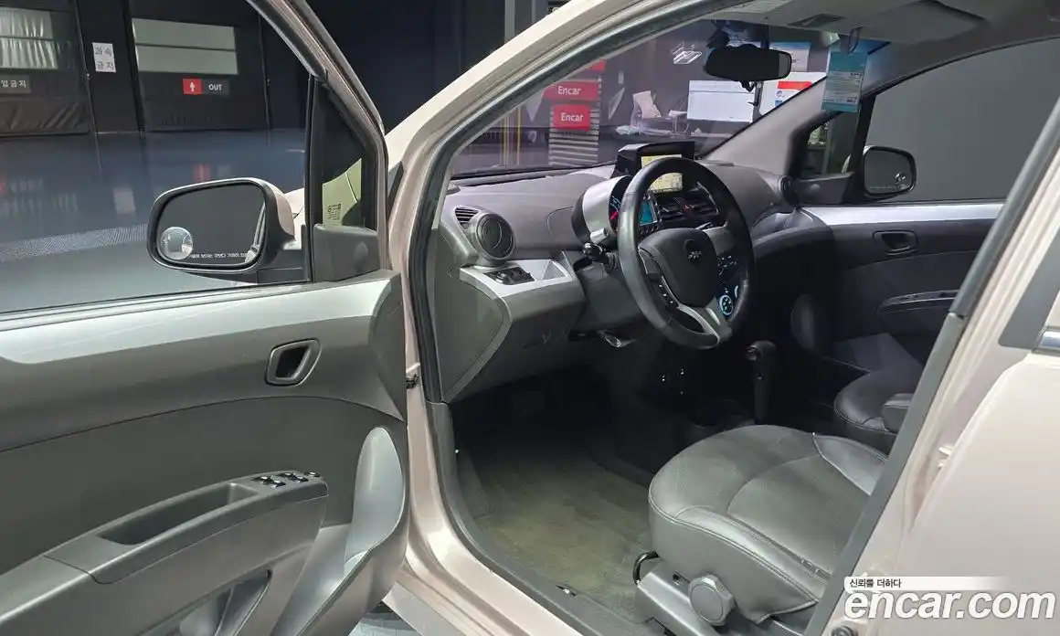 Chevrolet Spark 2013 1.0 Автомат в Москве № 39504, фото 8