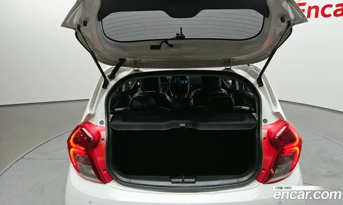 Chevrolet Spark 2018 1.0 Автомат в Москве № 40042, фото 15