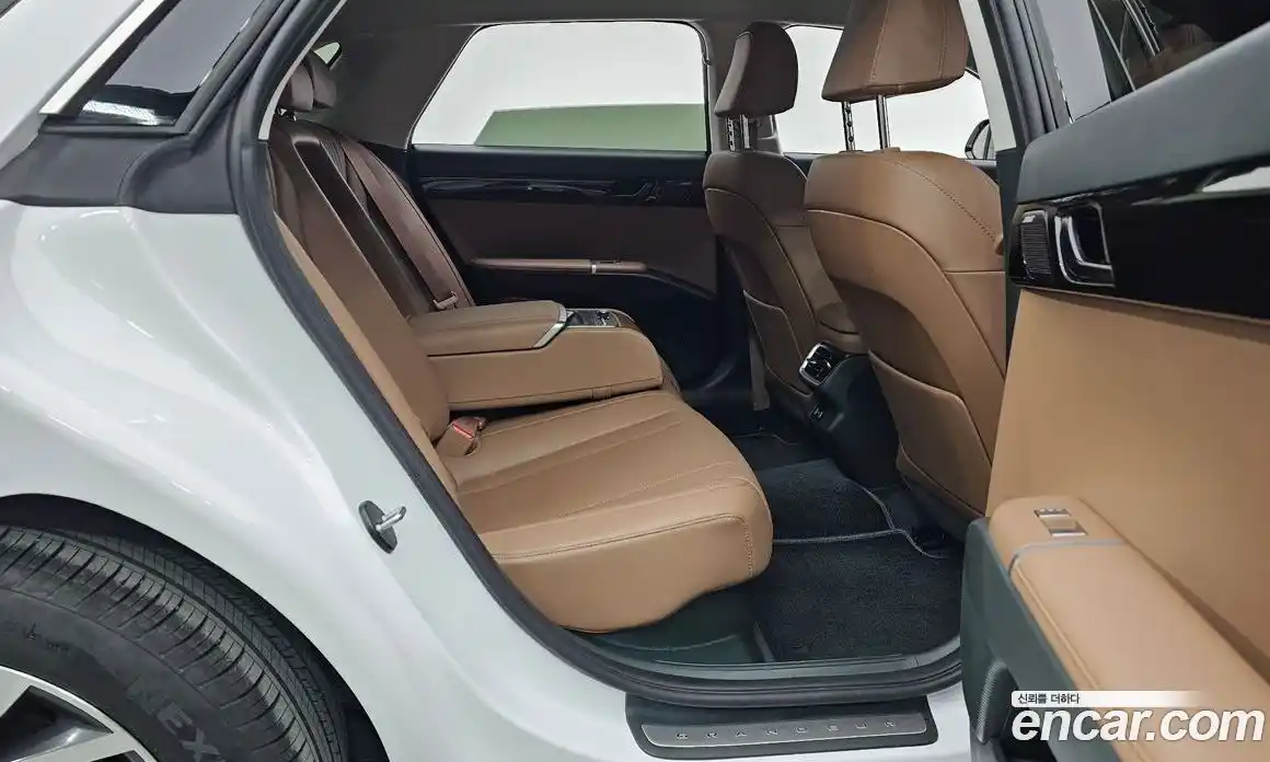 Hyundai Grandeur 2025 1.6 Автомат в Москве № 45909, фото 9