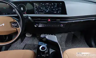 Kia EV6 2023 0.1 Автомат в Москве № 55598, миниатюра 4