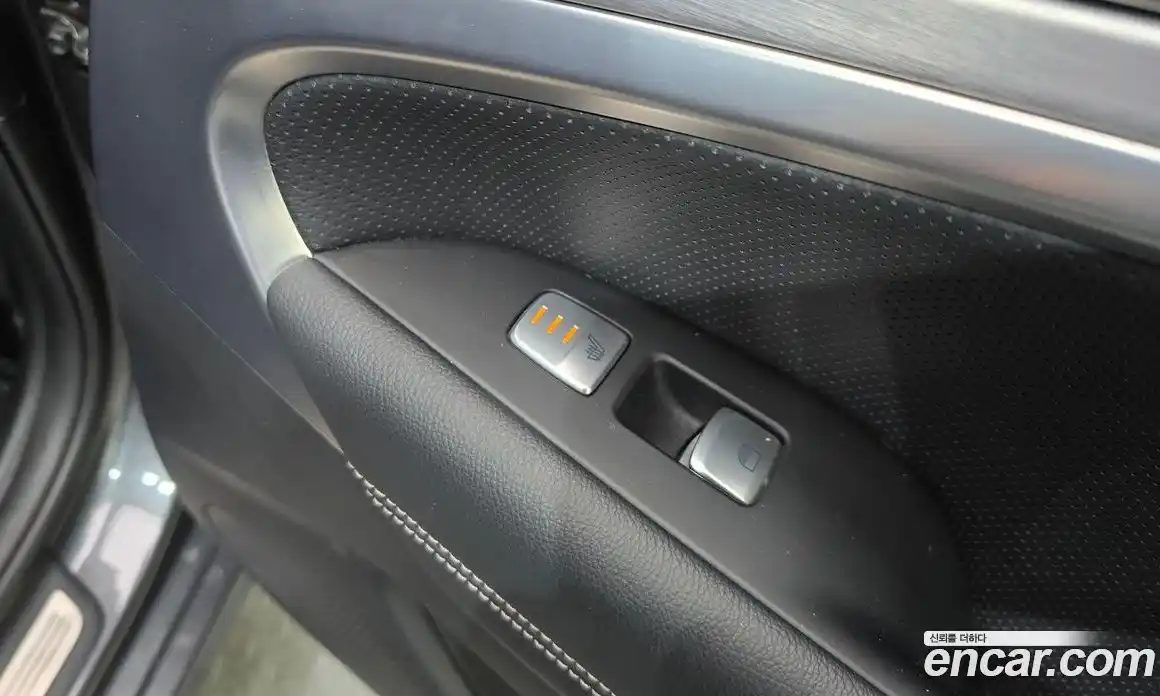 Genesis G70 2018 2.0 Автомат в Москве № 81402, фото 19