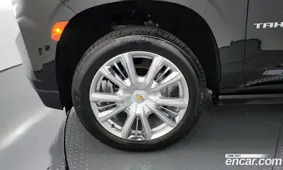 Chevrolet Tahoe 2022 6.2 Автомат в Москве № 99830, миниатюра 3