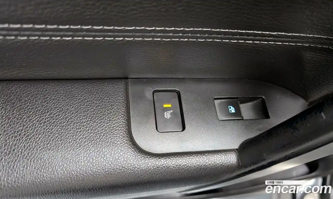 Chevrolet Captiva 2015 2.0 Автомат в Москве № 105033, фото 16