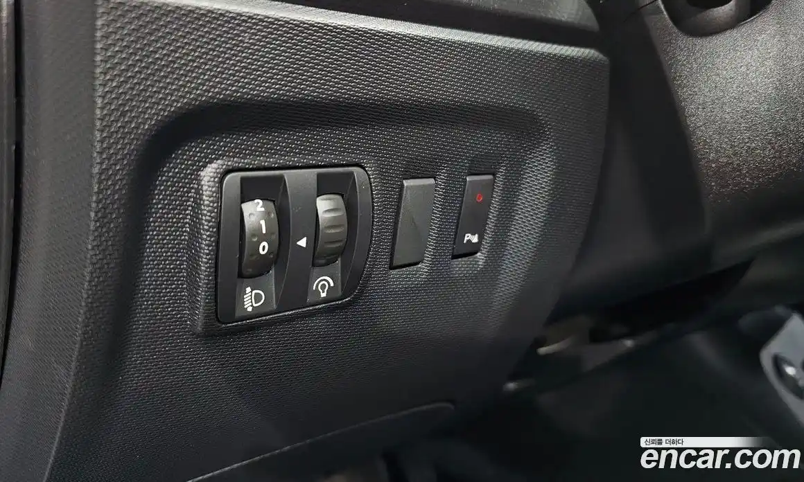 Renault QM3 2015 1.5 Автомат в Москве № 107361, фото 14