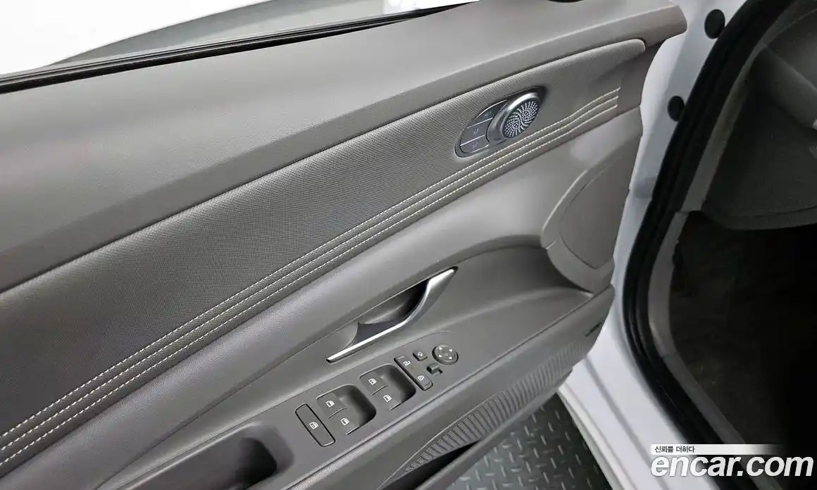 Hyundai Avante 2024 1.6 Автомат в Москве № 107834, фото 10