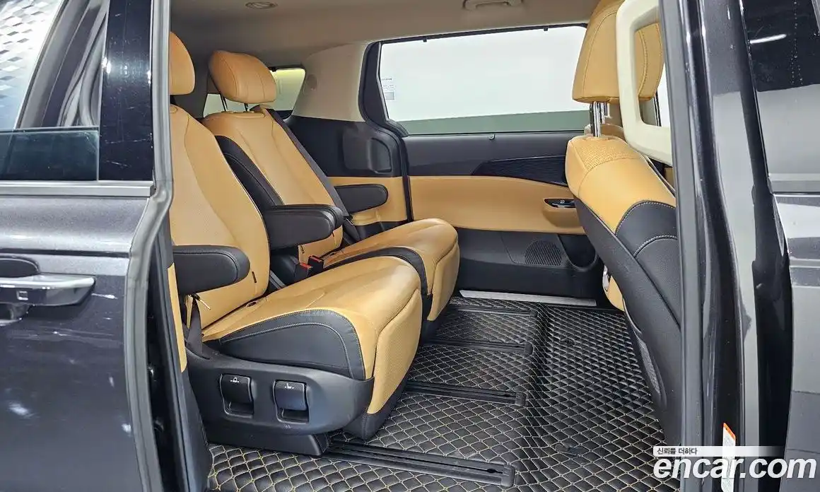 Kia Canival 2021 2.2 Автомат в Москве № 11565, фото 17