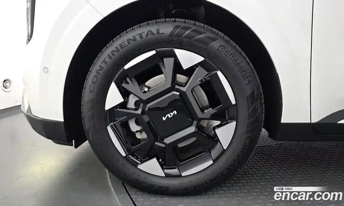 Kia Canival 2025 1.6 Автомат в Москве № 121113, фото 1