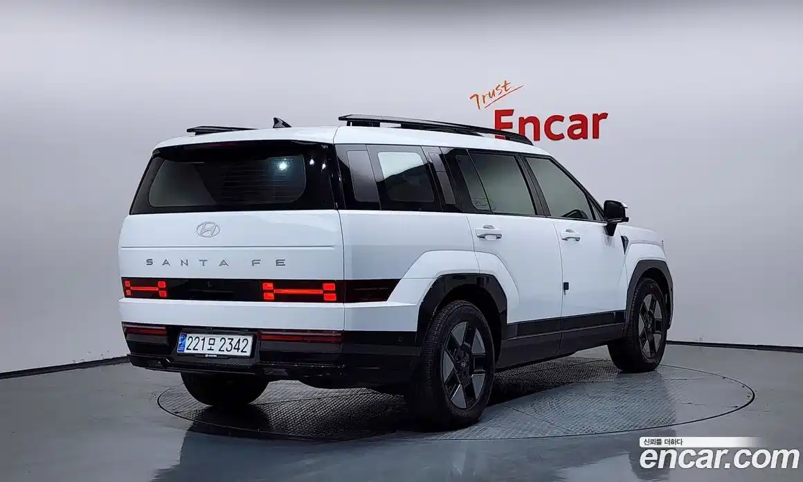 Hyundai Santa Fe 2024 1.6 Автомат в Москве № 123297, фото 16