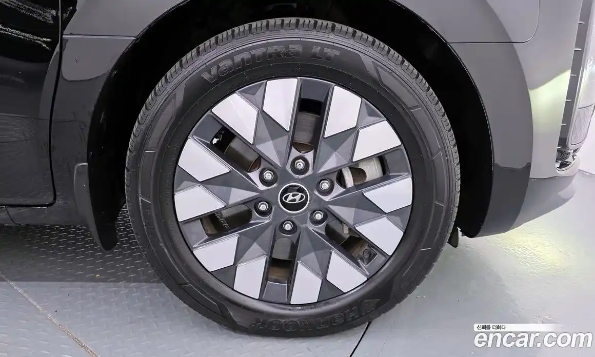 Hyundai Staria 2023 2.2 Автомат в Москве № 126548, фото 13