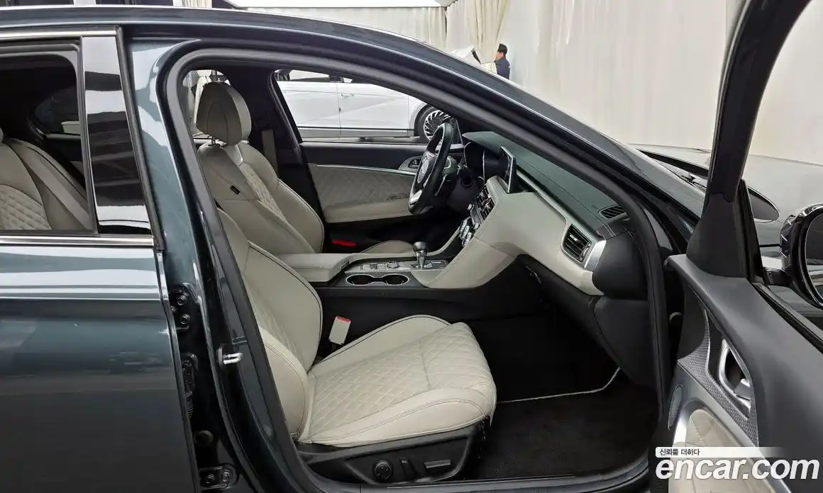 Genesis G70 2023 2.0 Автомат в Москве № 129033, фото 18