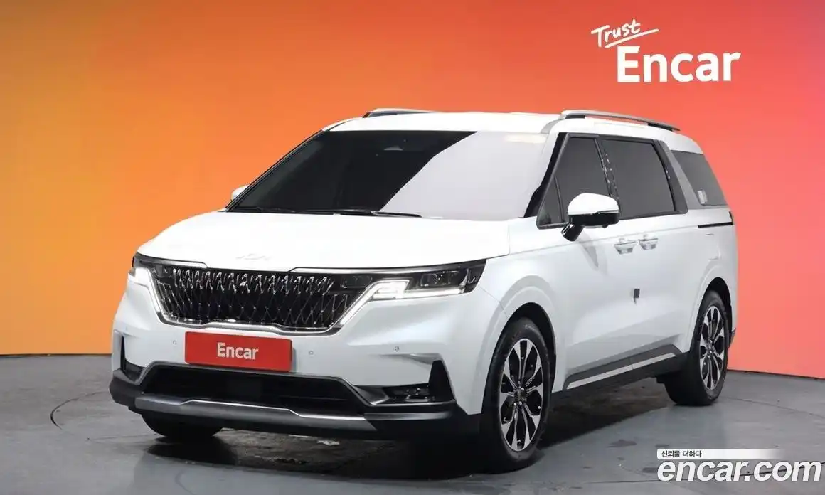 Kia Canival 2023 3.5 Автомат в Москве № 132632, фото 16