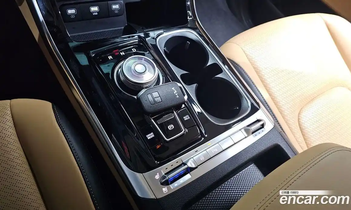 Kia Canival 2023 3.5 Автомат в Москве № 132632, фото 18