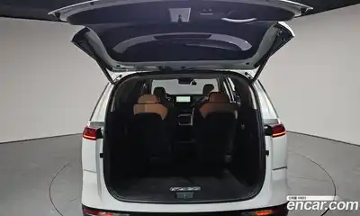 Kia Canival 2023 3.5 Автомат в Москве № 132632, миниатюра 7