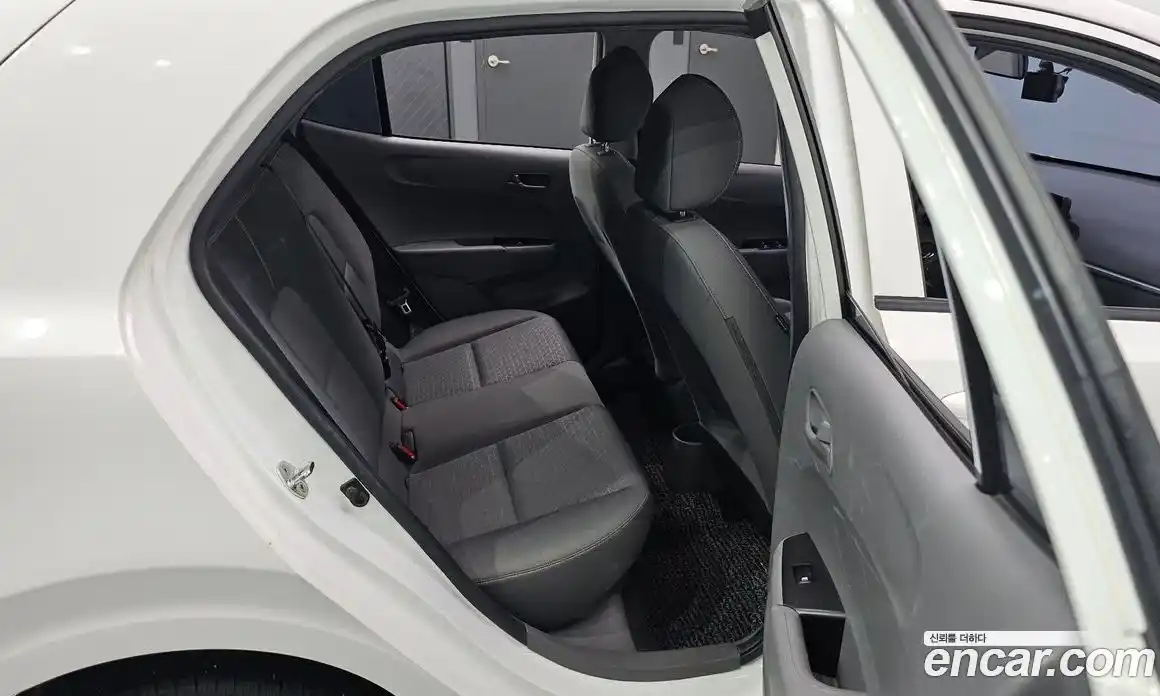 Kia Morning 2021 1.0 Автомат в Москве № 133613, фото 17