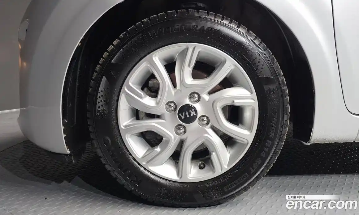 Kia Morning 2020 1.0 Автомат в Москве № 133776, фото 17