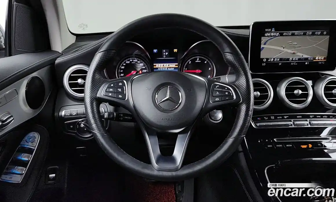 Mercedes-Benz GLC-Class 2018 2.1 Автомат в Москве № 138882, фото 3