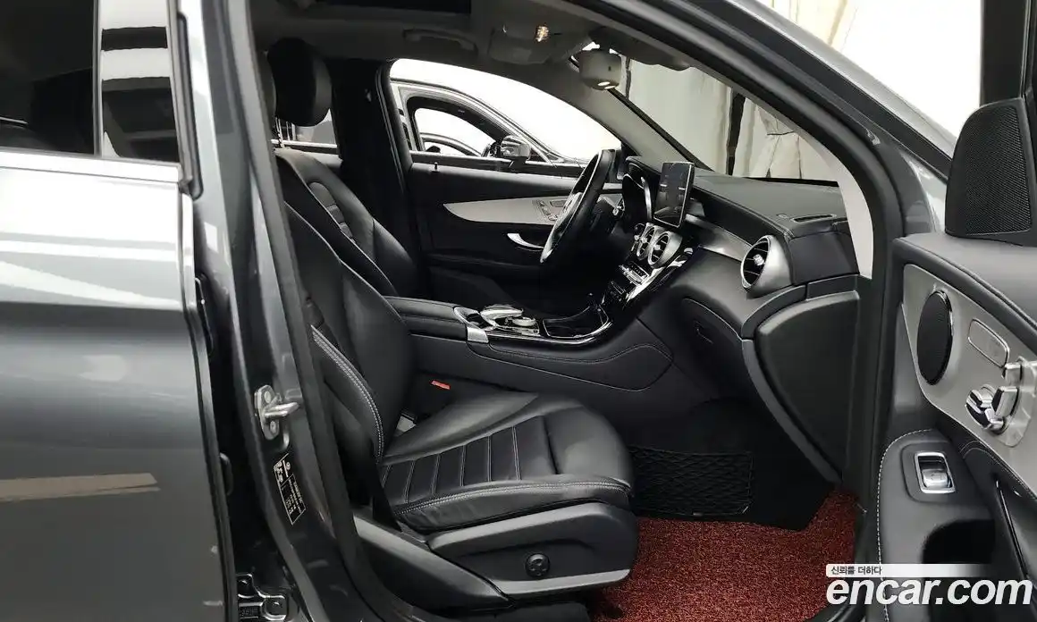 Mercedes-Benz GLC-Class 2018 2.1 Автомат в Москве № 138882, фото 10