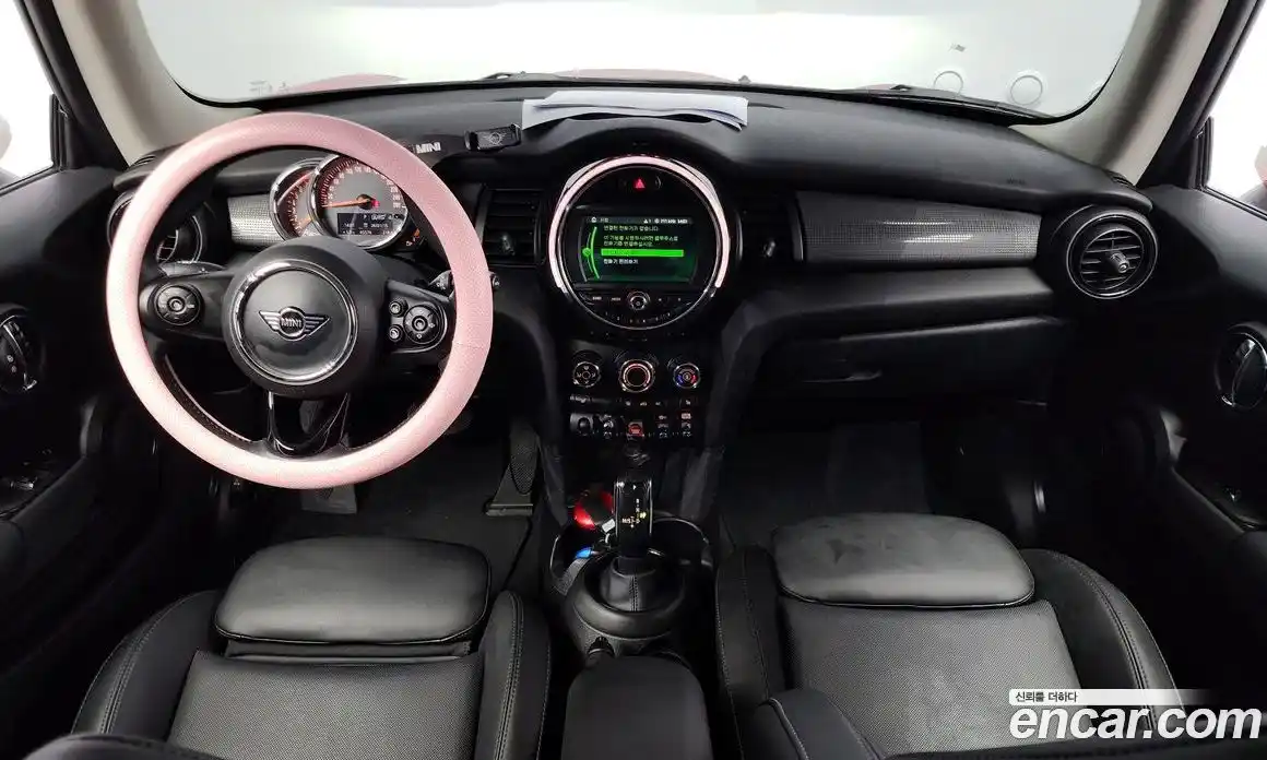 Mini Cooper 2021 1.5 Автомат в Москве № 139579, фото 5