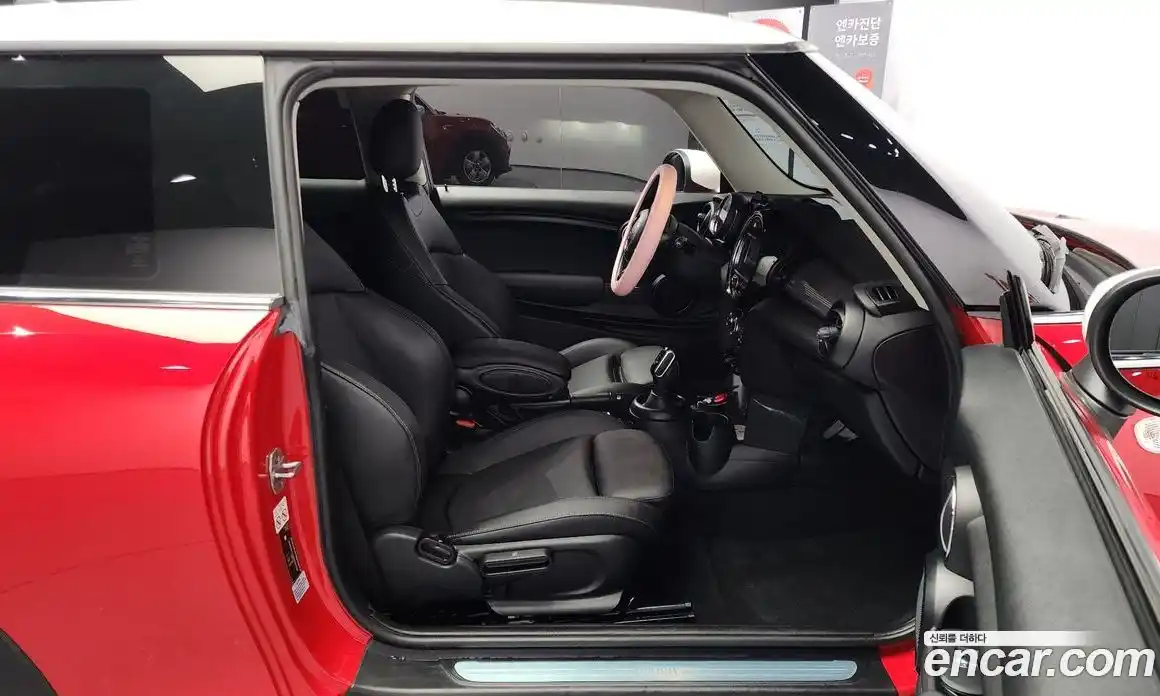 Mini Cooper 2021 1.5 Автомат в Москве № 139579, фото 7