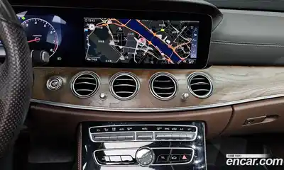 Mercedes-Benz E-Class 2017 2.0 Автомат в Москве № 142604, миниатюра 2