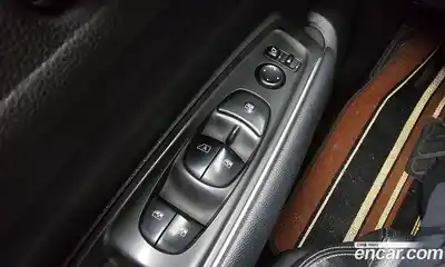 Renault QM6 2017 2.0 Автомат в Москве № 147595, миниатюра 3