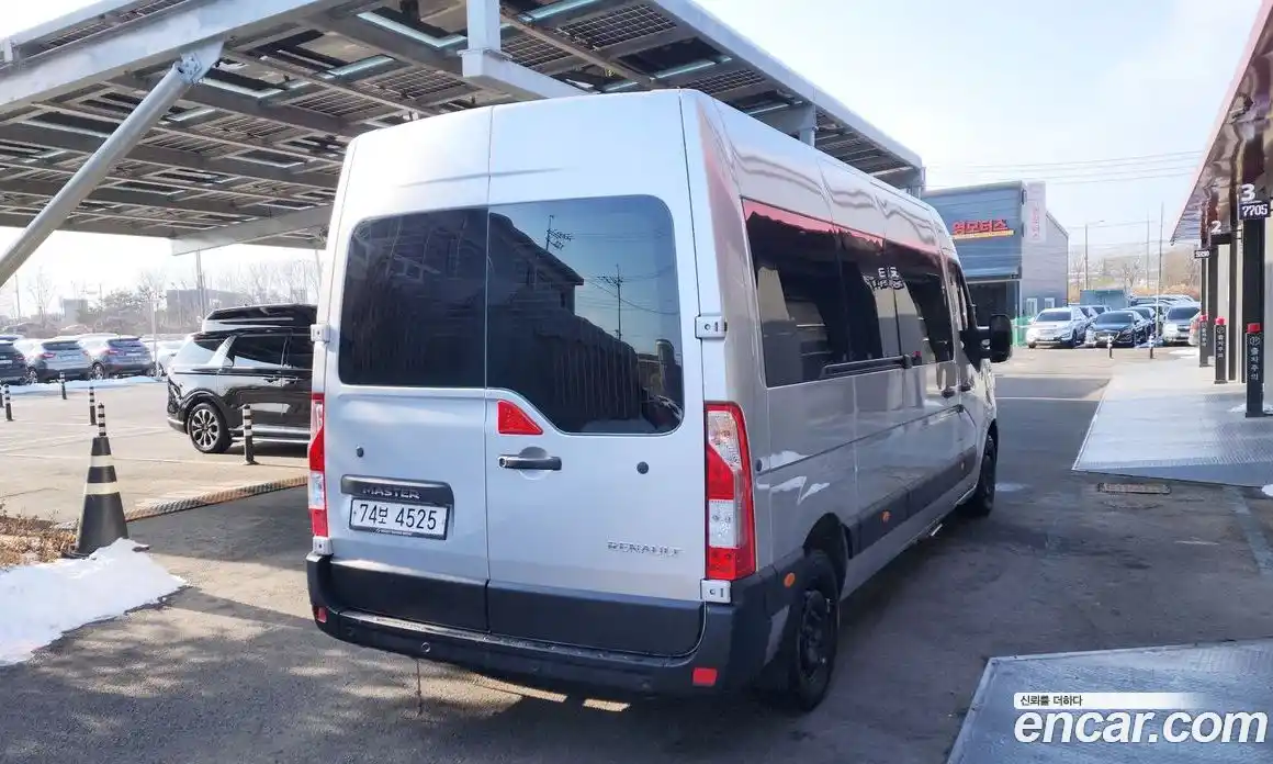 Renault Master 2020 2.3 Механическая в Москве № 148045, фото 16