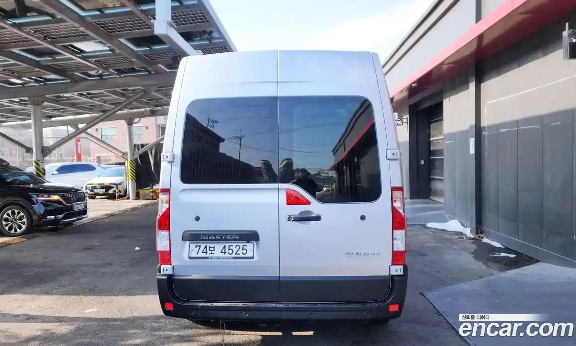 Renault Master 2020 2.3 Механическая в Москве № 148045, фото 10