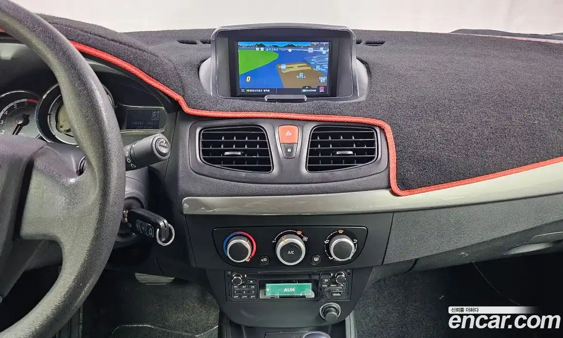 Renault SM3 2016 1.6 Автомат в Москве № 148319, фото 4