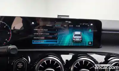 Mercedes-Benz A-Class 2021 1.9 Автомат в Москве № 150693, миниатюра 12