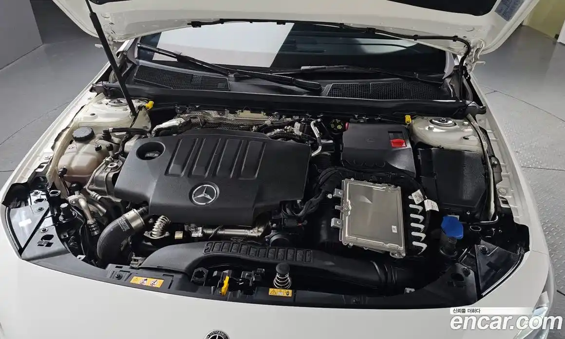 Mercedes-Benz A-Class 2021 1.9 Автомат в Москве № 150693, фото 13