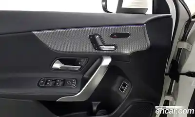 Mercedes-Benz A-Class 2021 1.9 Автомат в Москве № 150693, миниатюра 5