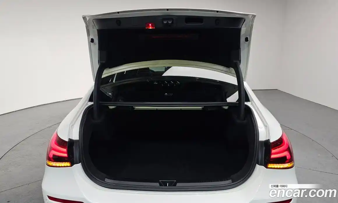 Mercedes-Benz A-Class 2021 1.9 Автомат в Москве № 150693, фото 9