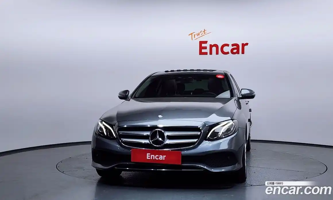 Mercedes-Benz E-Class 2017 2.0 Автомат в Москве № 150792, фото 13