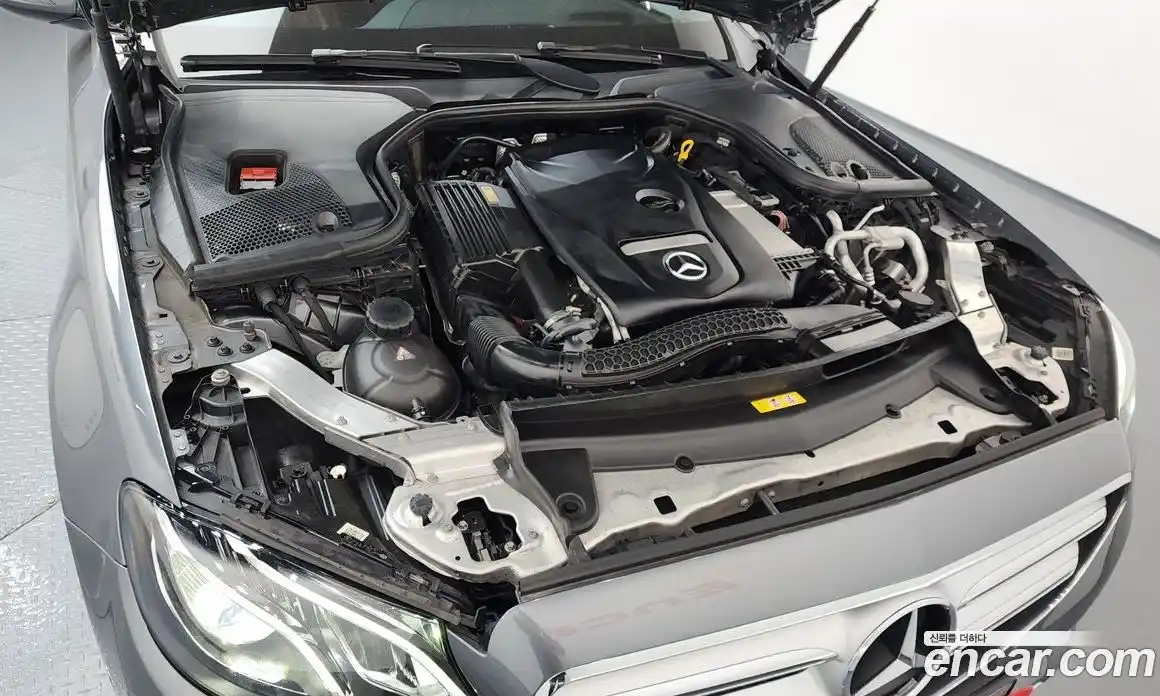 Mercedes-Benz E-Class 2017 2.0 Автомат в Москве № 150792, фото 15