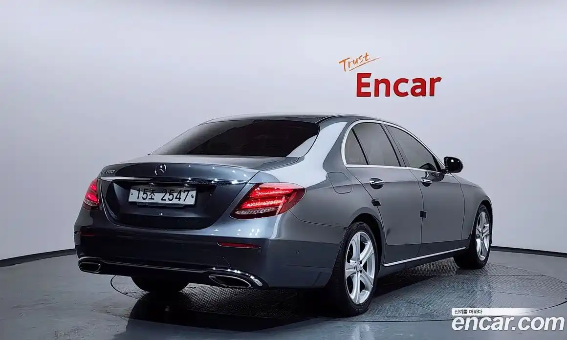 Mercedes-Benz E-Class 2017 2.0 Автомат в Москве № 150792, фото 6