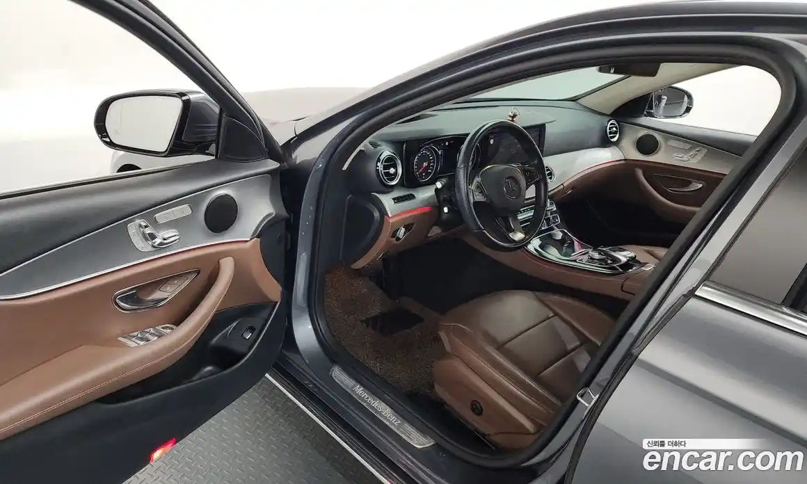 Mercedes-Benz E-Class 2017 2.0 Автомат в Москве № 150792, фото 7