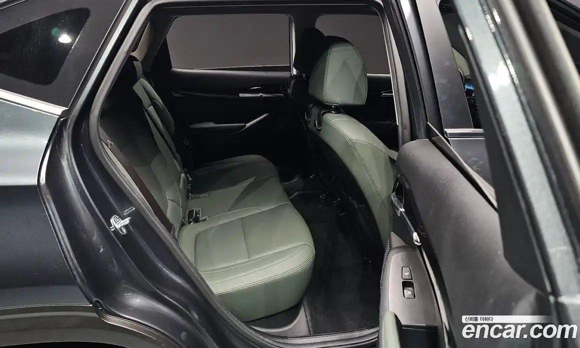 Kia Seltos 2023 1.6 Автомат в Москве № 15342, фото 5