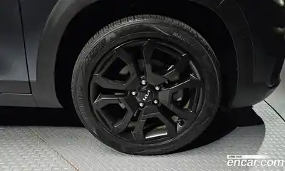 Kia Seltos 2023 1.6 Автомат в Москве № 15342, миниатюра 8