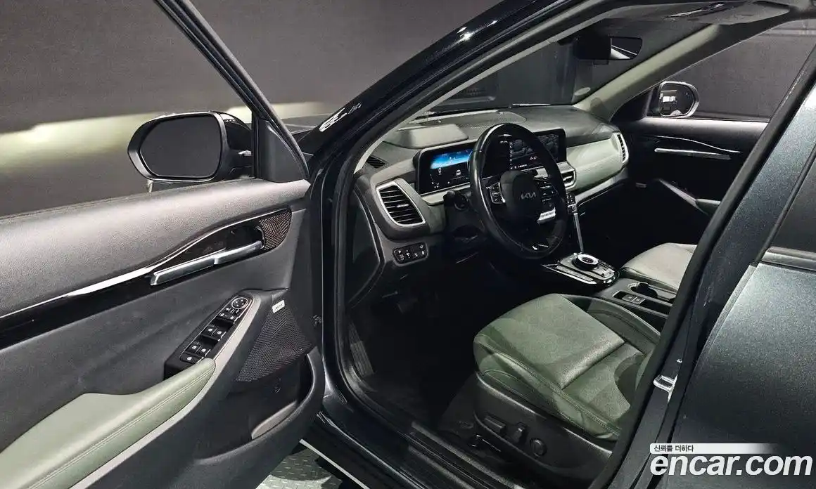 Kia Seltos 2023 1.6 Автомат в Москве № 15342, фото 10