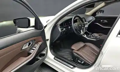 BMW 3-Series 2022 2.0 Автомат в Москве № 154649, миниатюра 11