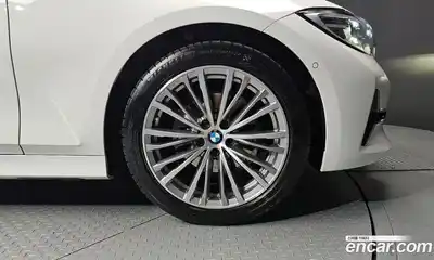 BMW 3-Series 2022 2.0 Автомат в Москве № 154649, миниатюра 9