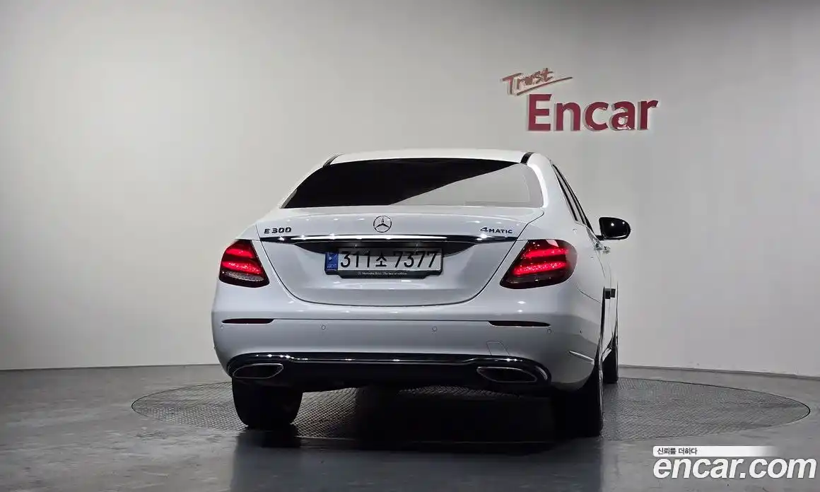 Mercedes-Benz E-Class 2018 2.0 Автомат в Москве № 160949, фото 11