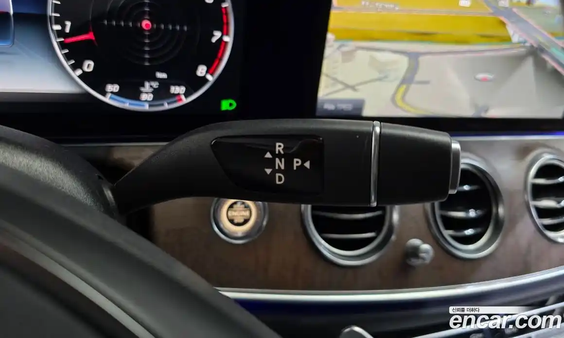 Mercedes-Benz E-Class 2018 2.0 Автомат в Москве № 160949, фото 5