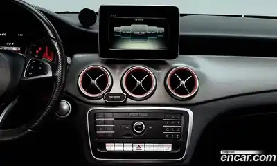 Mercedes-Benz CLA-Class 2018 2.0 Автомат в Москве № 161954, миниатюра 3